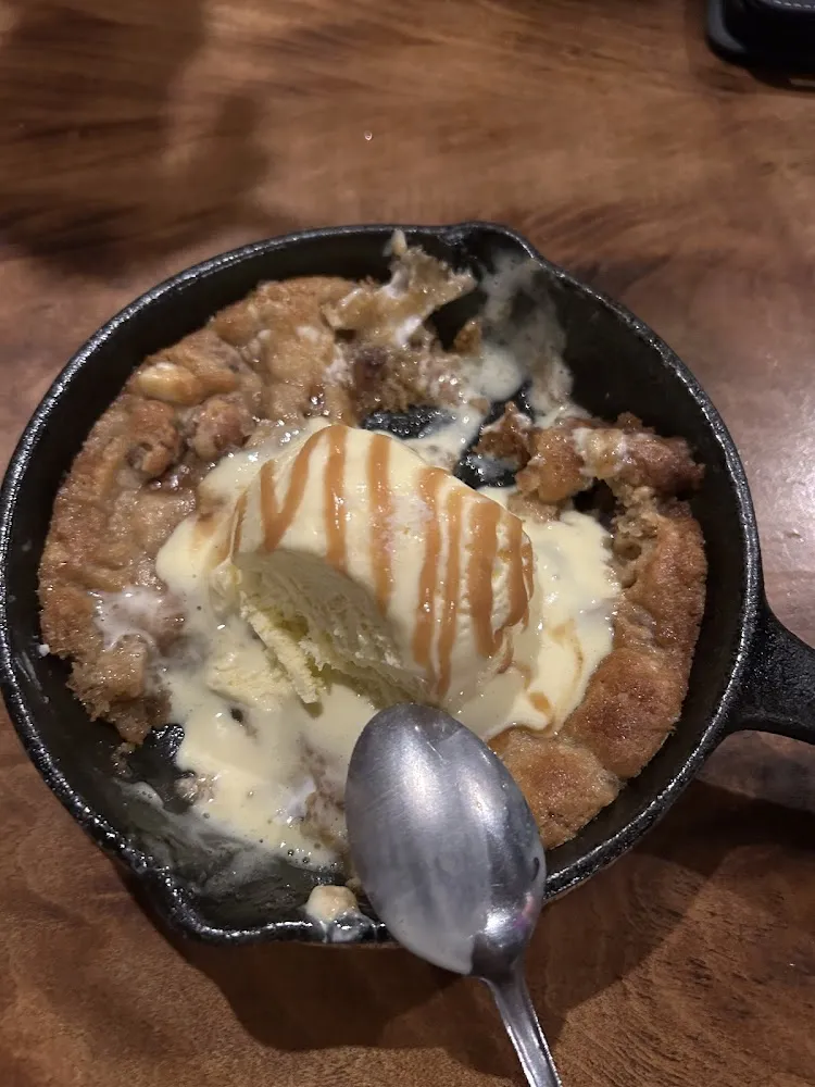 Salted Carmel Skillet Cookie